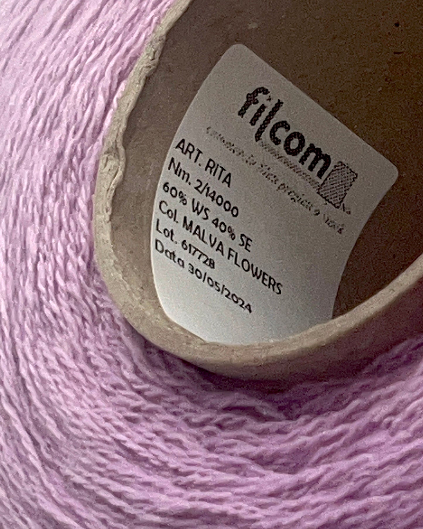 FILCOM RITA cashmere silk lace yarn cone Italy
Luxury Italian cashmere silk yarn 700m per 100g
soft lace weight cashmere silk yarn for shawls and sweaters
high end Italian yarn close up texture detail
FILCOM RITA luxury knitting weaving crochet yarn