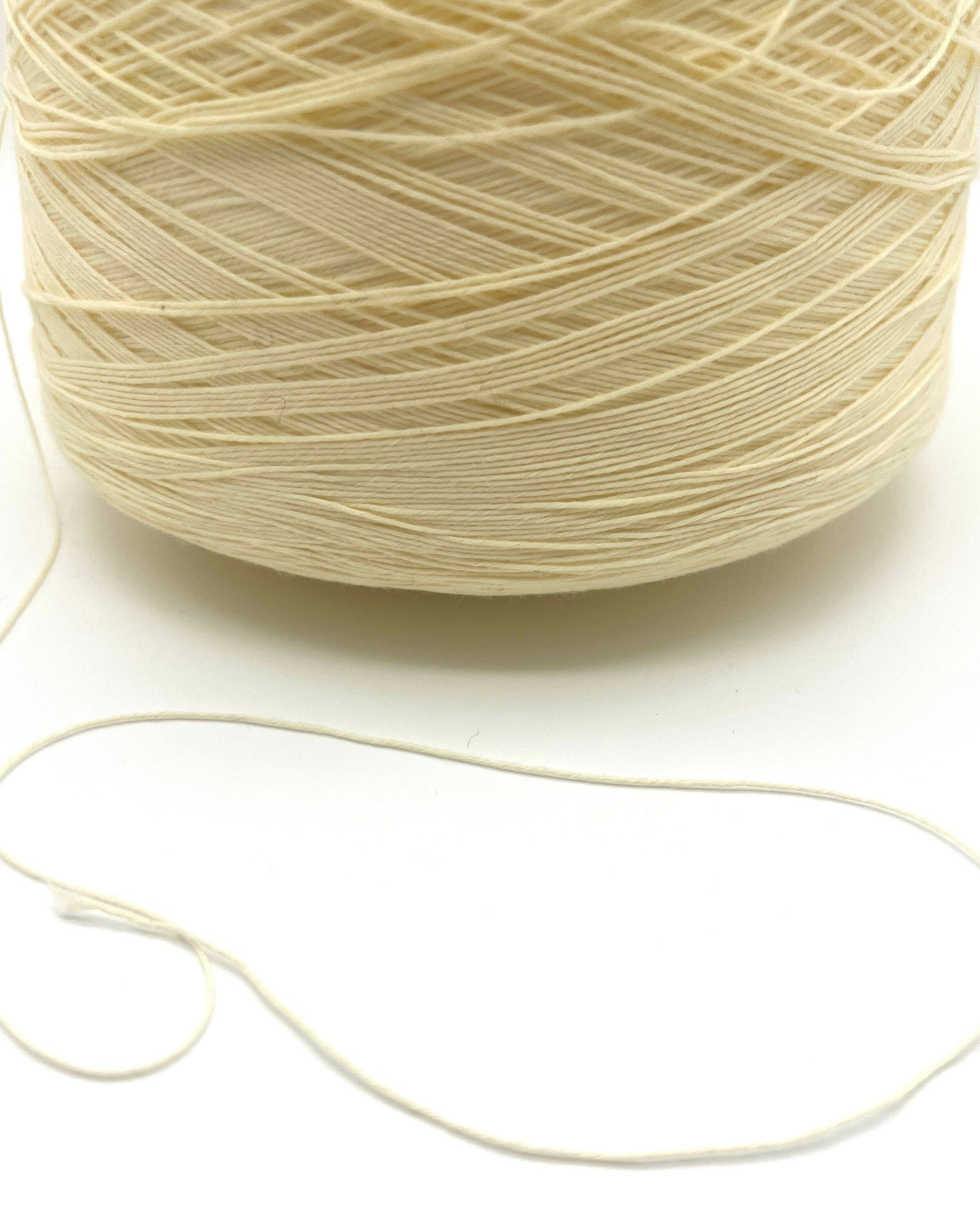 dakota 100 percent cotton yarn italy
luxury italian cotton lace yarn 625m 100g
soft cotton yarn for knitting crochet weaving
italian cotton yarn close up stitch definition
dakota cotton yarn balls or cones