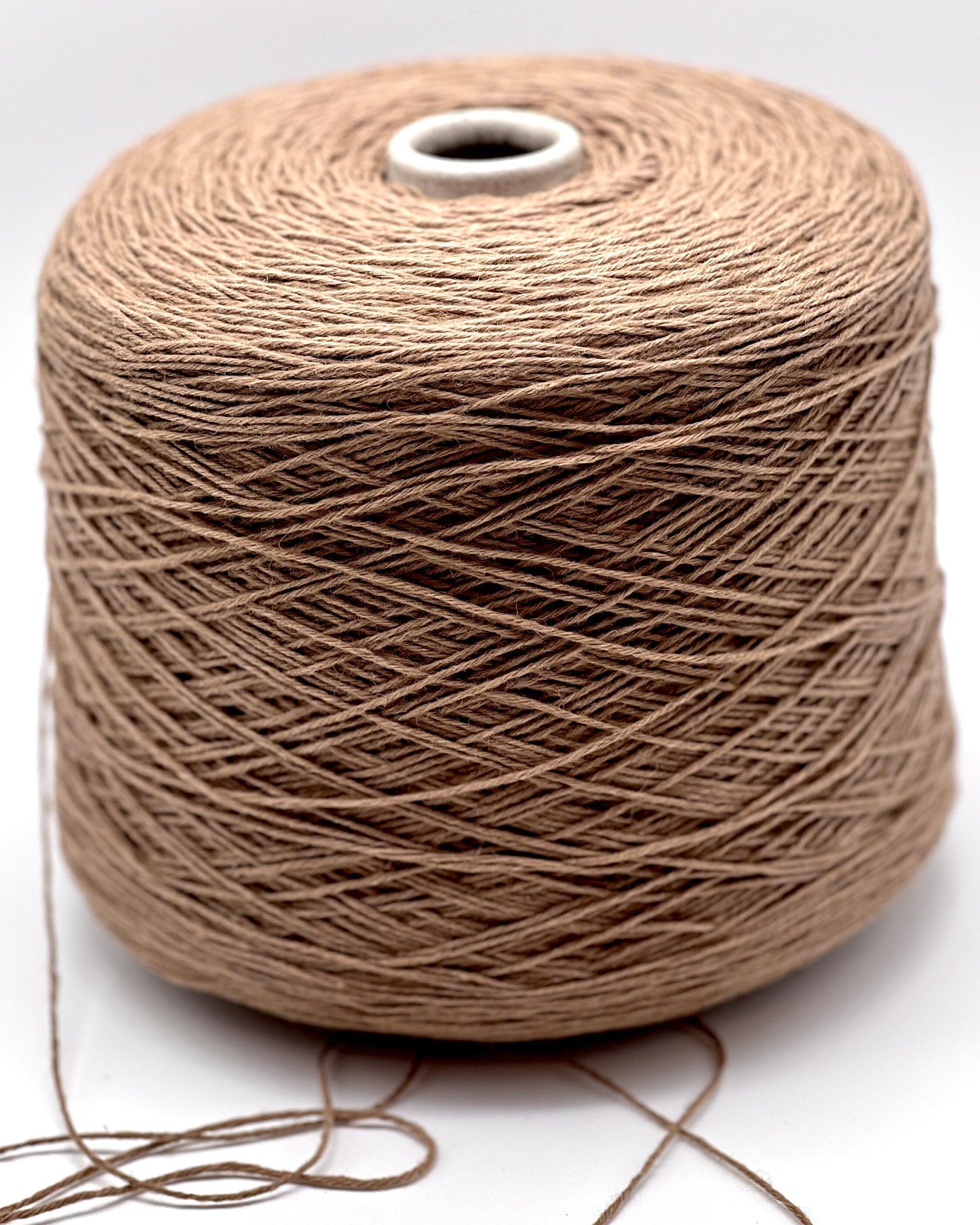 lanecardate samarkanda pure camel hair yarn italy
luxury camel hair sport yarn 300m 100g
natural camel color italian yarn close up
pure camel hair yarn for sweaters accessories
italian luxury camel yarn texture