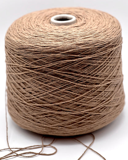 lanecardate samarkanda pure camel hair yarn italy
luxury camel hair sport yarn 300m 100g
natural camel color italian yarn close up
pure camel hair yarn for sweaters accessories
italian luxury camel yarn texture