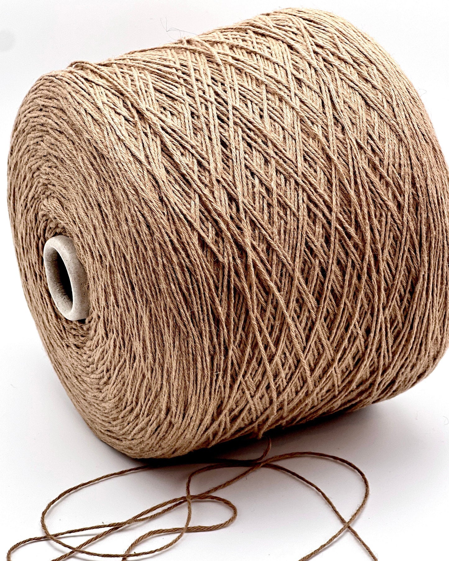 lanecardate samarkanda pure camel hair yarn italy
luxury camel hair sport yarn 300m 100g
natural camel color italian yarn close up
pure camel hair yarn for sweaters accessories
italian luxury camel yarn texture