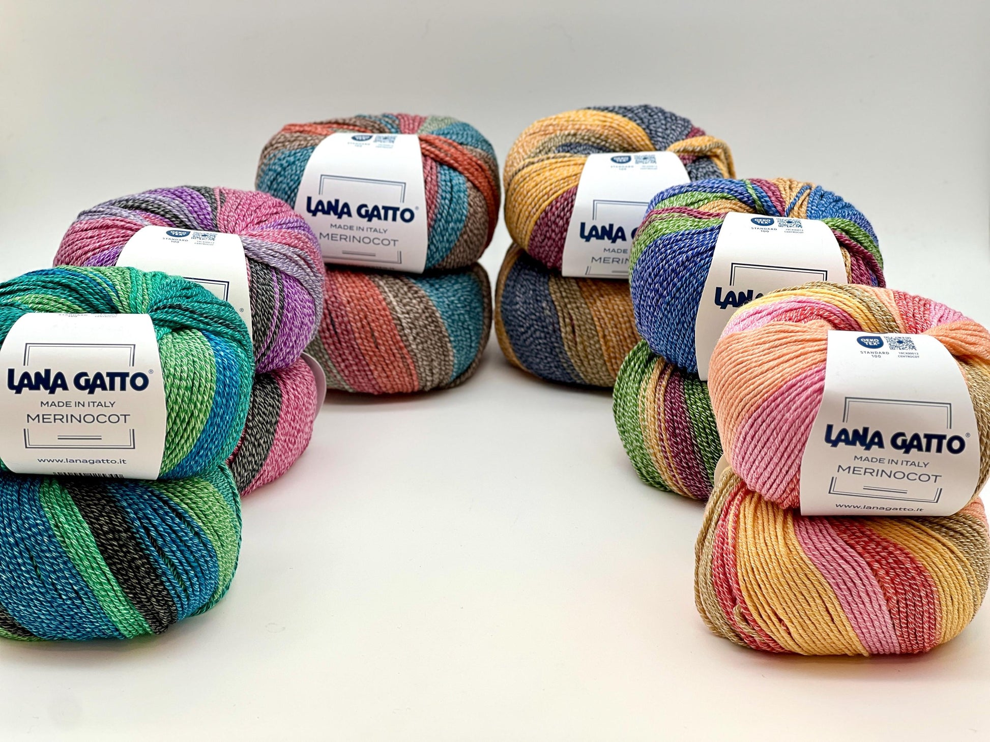 Exclusive iDOKNiT sport weight yarn, Gradient MERINOCOT by Lana Gatto Italy. A premium Italian-made blend of 53% merino wool and 47% cotton featuring a smooth gradient color transition. Providing 125m per 50g ball, this luxury fiber is curated by iDOKNiT for breathable, soft, and artistic garments with natural depth across all seasons.