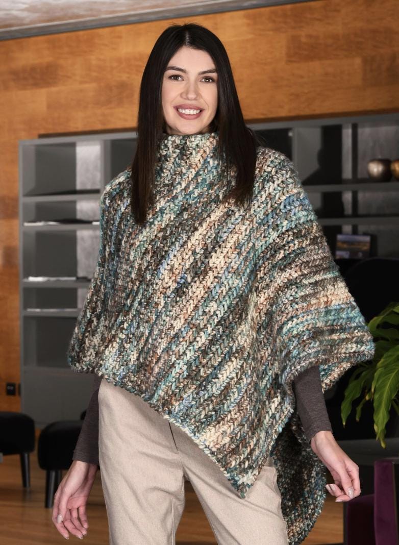 Lana Gatto Capoeira luxurious wool blend super bulky roving yarn from iDOKNiT. Lightweight fluffy Italian-spun multicolor gradient fiber from the Winter 2025 Limited Collection, 100m per 100g skein.