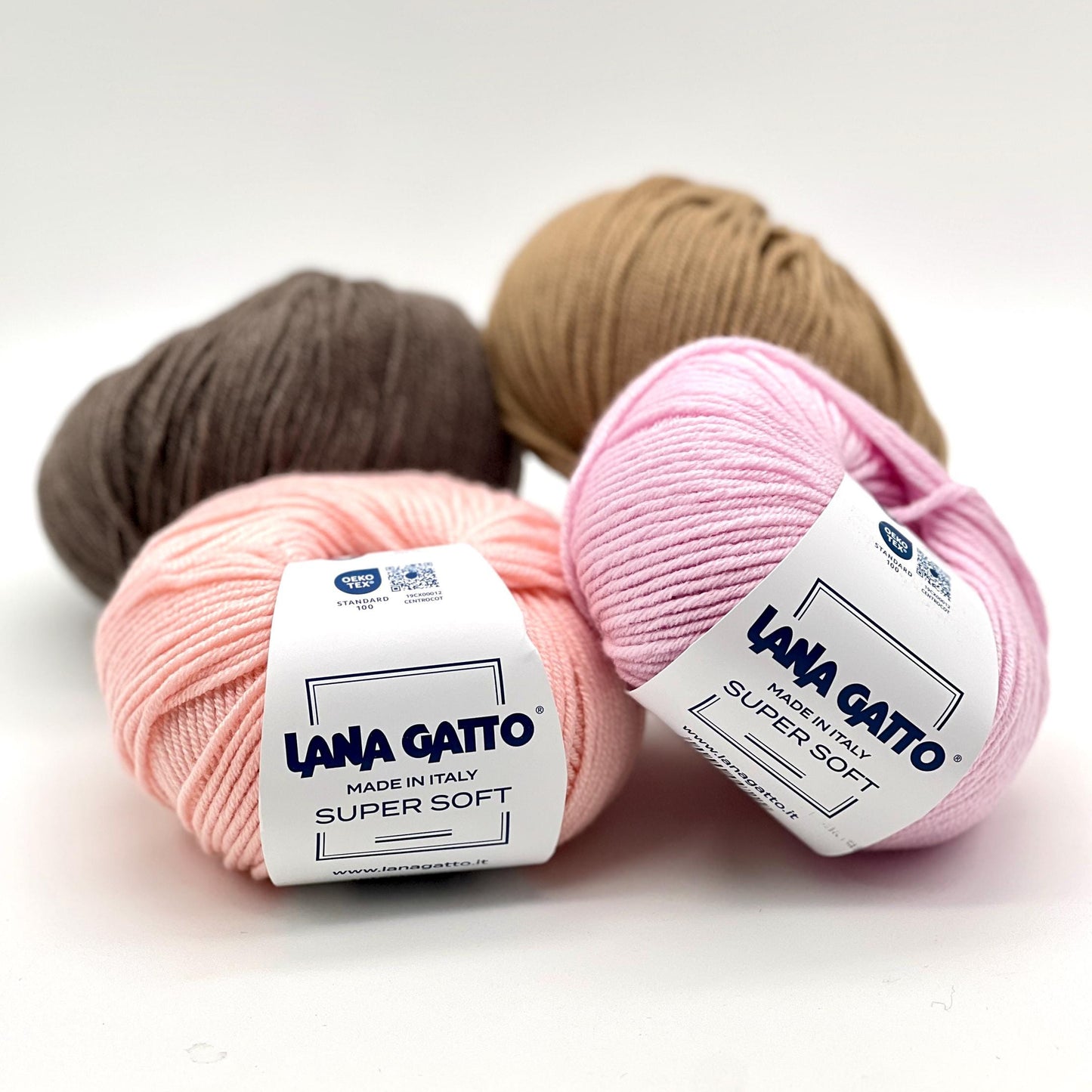 Lana Gatto Super Soft Merino Wool yarn ball – 50g skein