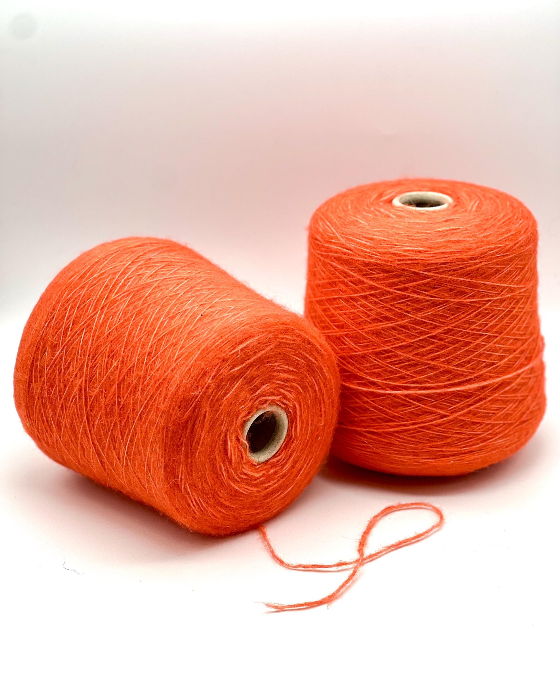 filpucci baby tinto baby alpaca cable yarn italy
luxury fluffy alpaca sport yarn 450m 100g
orange baby alpaca merino cable yarn close up
soft airy cable yarn for sweaters scarves shawls
italian alpaca yarn balls or cones