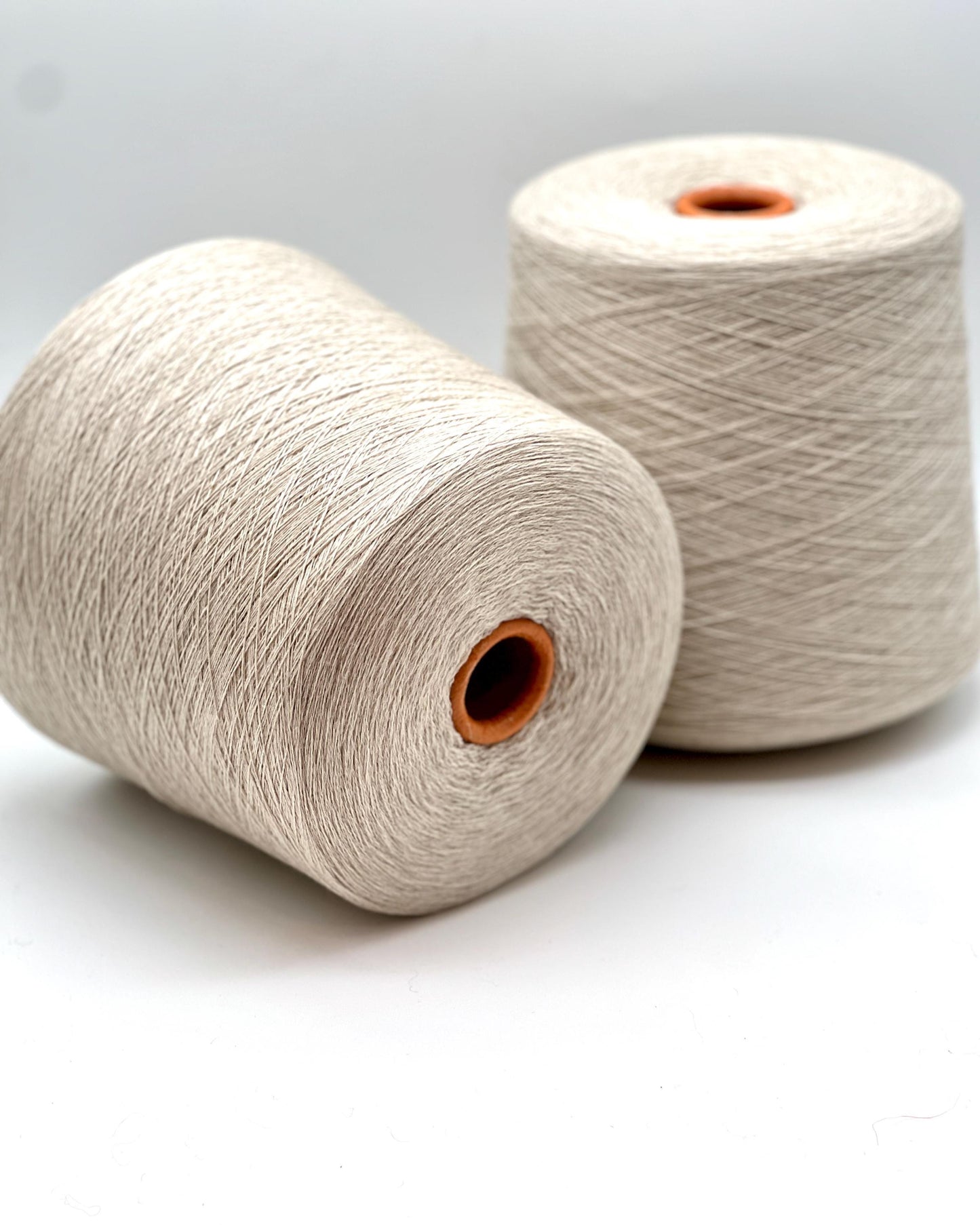 Elite iDOKNiT luxury lace yarn, Waterproof Cashwool by Zegna Baruffa Italy. 100% extrafine merino wool with Teflon® treatment, Nm 2/30. Authentic Italian-made water-repellent performance wool curated by iDOKNiT for professional knitting.