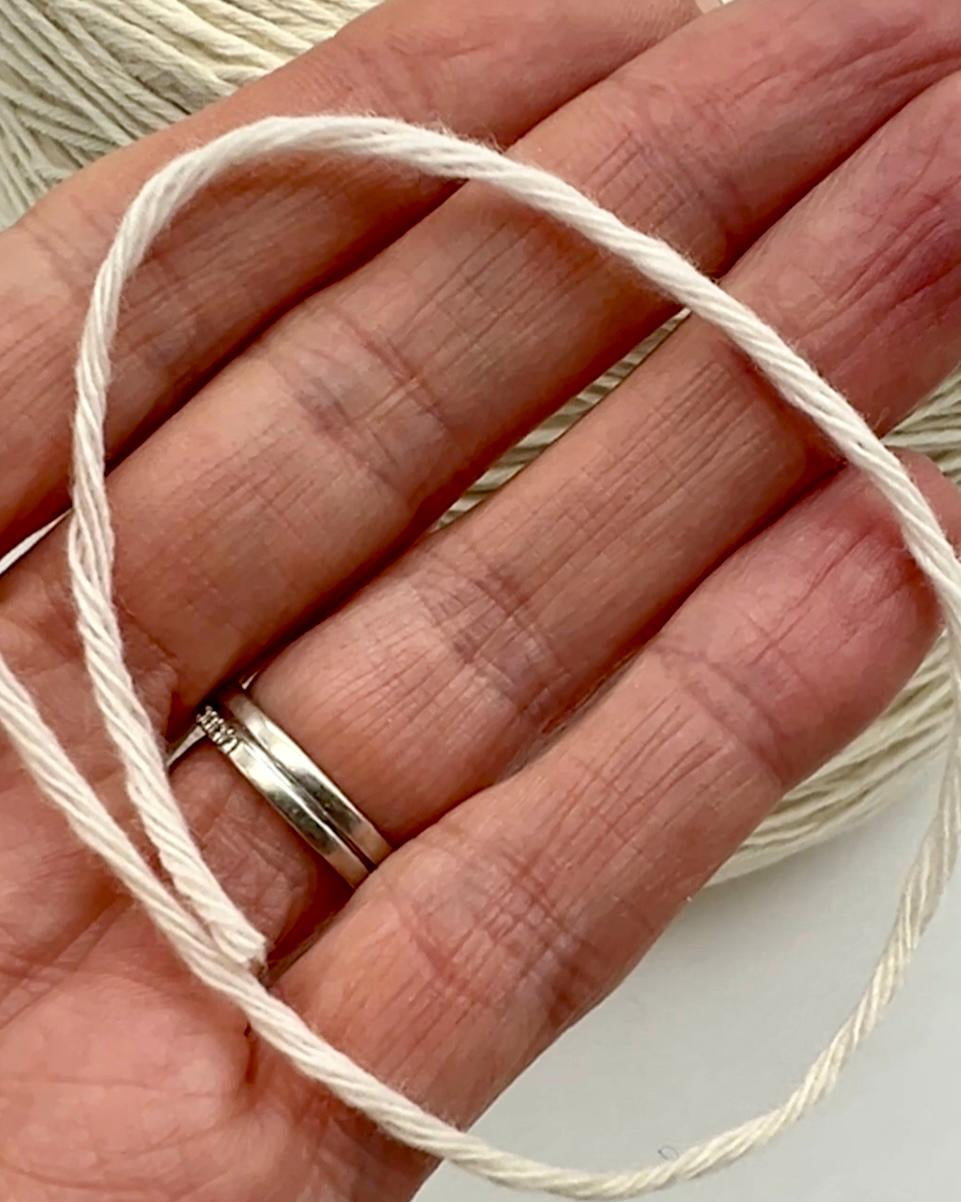 SIBERIA Cashmere Merino Lace Yarn by Ri.Go Italy DK Weight — 260m per 100g