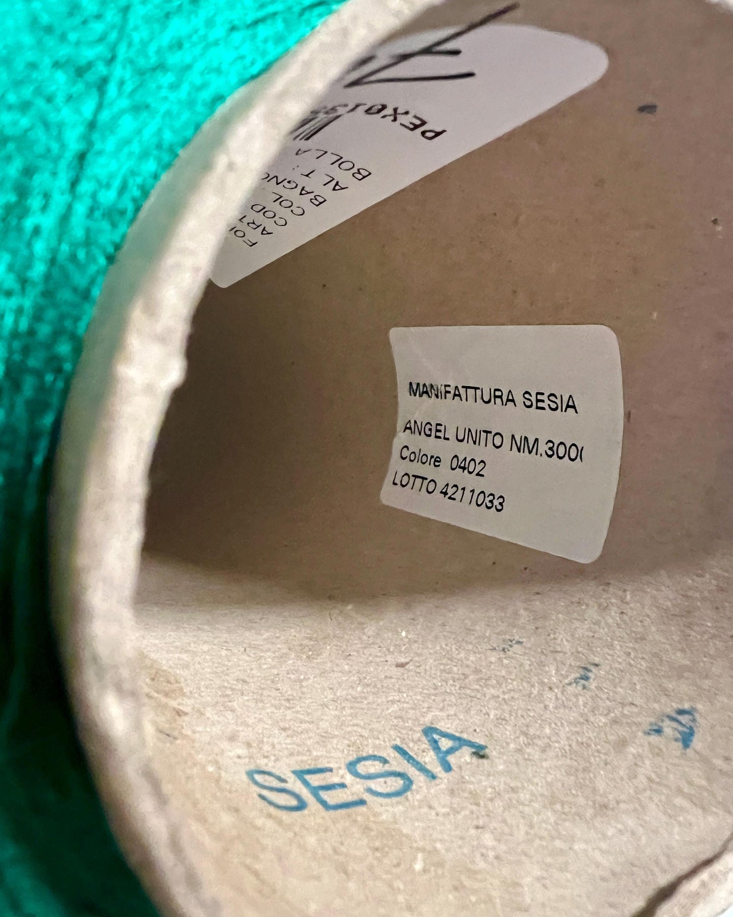 Luxury Italian mulberry silk yarn SESIA Precious Silk
Ultra-fine mulberry silk lace yarn for shawls and weaving
Italian silk yarn with luminous soft texture close up
SESIA precious mulberry silk yarn for couture knitwear
Luxury silk lace yarn for crochet sweaters and weaving
