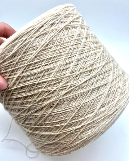 Profilo MATILDA cashmere merino lace yarn cone 750m per 100g
Luxury Italian cashmere merino yarn for knitting and crochet
Soft lace weight cashmere merino yarn cone close-up
Profilo MATILDA Italian yarn for shawls lightweight sweaters and accessories
Cashmere merino blend yarn 15 cashmere 85 merino wool Italy