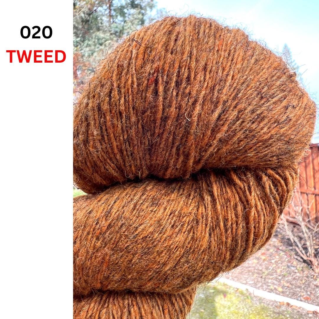 Exclusive iDOKNiT rustic fingering weight yarn, Romanov Sheep Wool from Paces Vilnas Fabrika, Latvia. 100% pure Romanov wool traditionally processed to retain 70% natural lanolin for extreme durability and weather resistance. Single-ply construction providing 420m per 100g. Curated by iDOKNiT in natural and tweed-effect dyed shades for heritage-style, hearty knitwear.