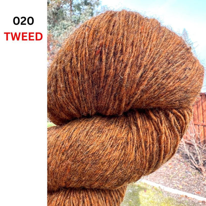 Exclusive iDOKNiT rustic fingering weight yarn, Romanov Sheep Wool from Paces Vilnas Fabrika, Latvia. 100% pure Romanov wool traditionally processed to retain 70% natural lanolin for extreme durability and weather resistance. Single-ply construction providing 420m per 100g. Curated by iDOKNiT in natural and tweed-effect dyed shades for heritage-style, hearty knitwear.