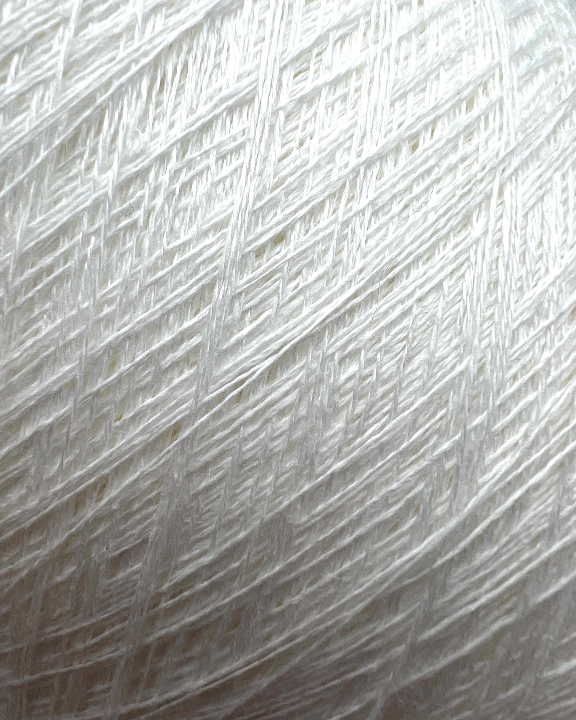 Pure linen yarn Botto Giuseppe NILO in Snow White color
Luxury Italian lace weight linen yarn close up texture
Botto Giuseppe NILO 100% pure linen yarn for summer tops
Snow White linen yarn for weaving crochet and lace knitting
Fine Italian linen yarn for heirloom garments and resort wear