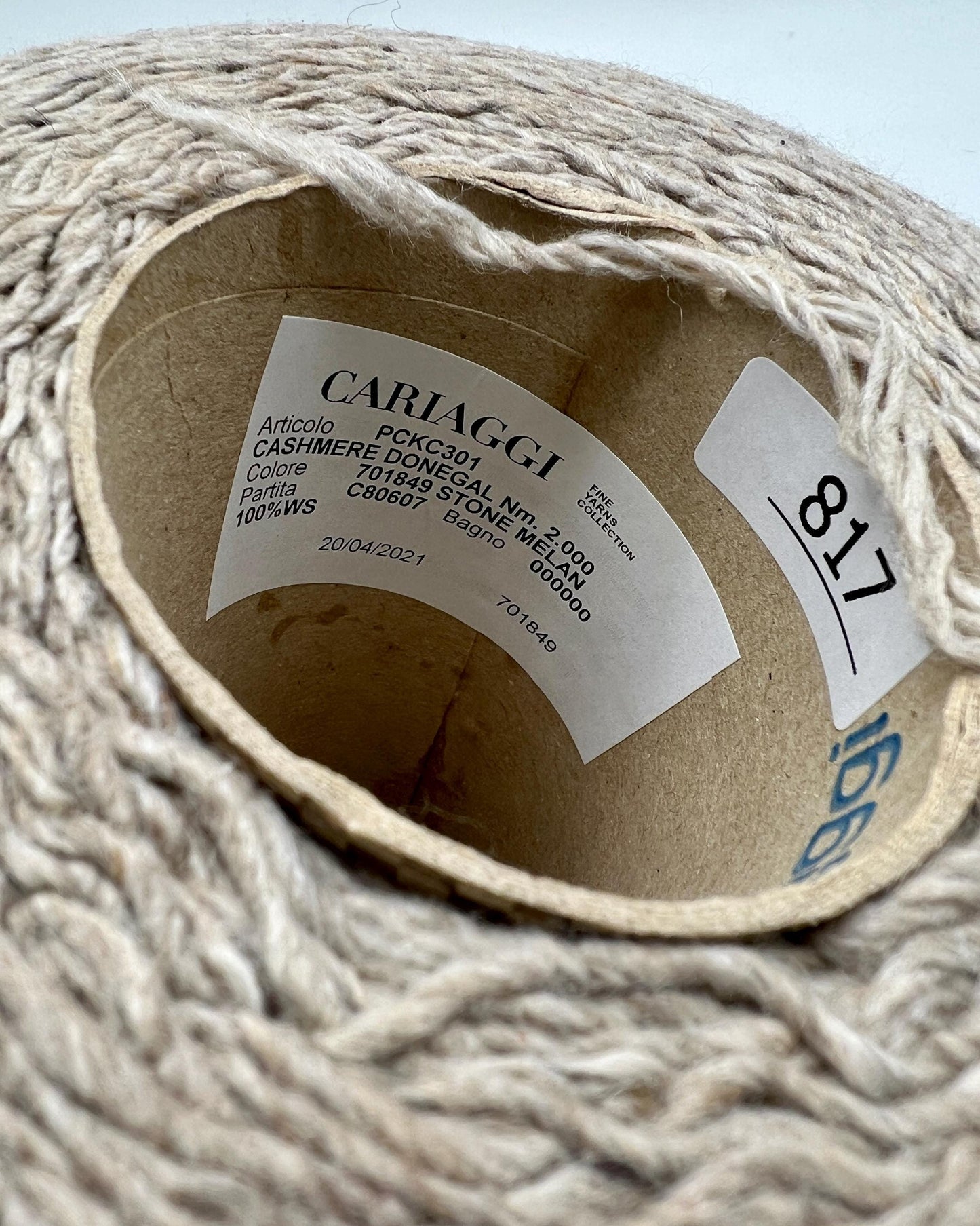 Exclusive iDOKNiT DK weight cashmere yarn, Cashmere Donegal by Cariaggi Italy. 100% pure cashmere featuring a sophisticated Donegal tweed texture, Nm 2.000, providing 200m per 100g. Authentic Italian-made luxury fiber in 1540 Stone Beige Melange, curated by iDOKNiT for exceptionally soft, high-end sweaters and winter accessories.