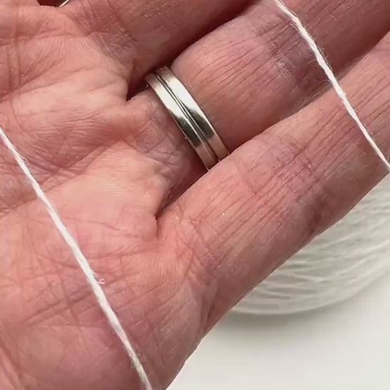 Pure linen yarn Botto Giuseppe NILO in Snow White color
Luxury Italian lace weight linen yarn close up texture
Botto Giuseppe NILO 100% pure linen yarn for summer tops
Snow White linen yarn for weaving crochet and lace knitting
Fine Italian linen yarn for heirloom garments and resort wear