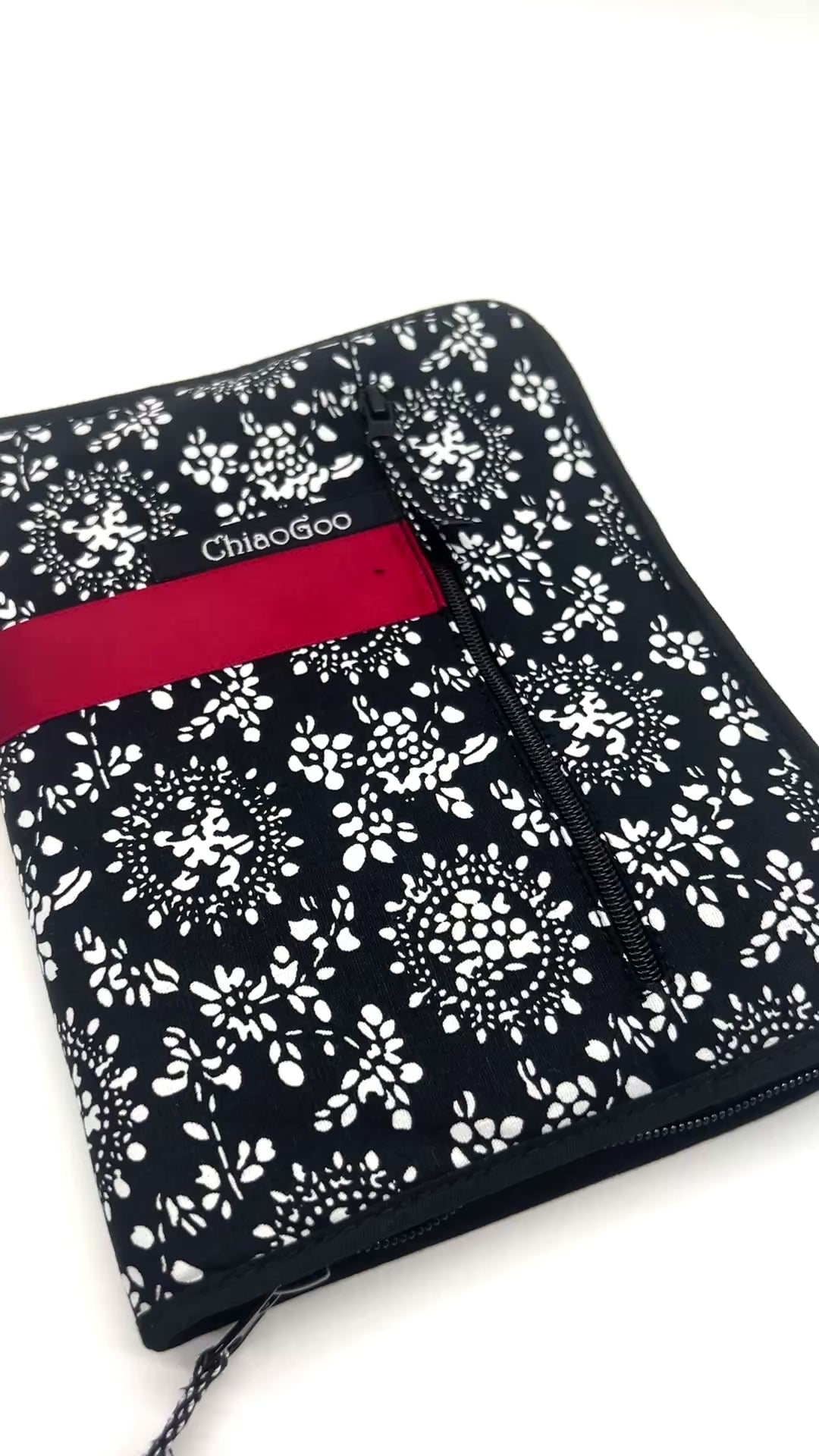 ChiaoGoo TWIST SS 4" Small interchangeable knitting needle set with surgical stainless steel lace tips and zippered fabric case for iDOKNiT.
