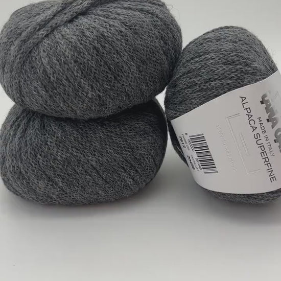 Lana Gatto ALPACA SUPERFINE yarn chunky alpaca cord Italian yarn
Luxury Italian alpaca yarn thick soft texture for sweaters and scarves
Close up of alpaca superfine yarn showing cord structure
Chunky alpaca yarn Lana Gatto soft warm knitting yarn
Superfine alpaca yarn ideal for cozy knitwear and fast projects