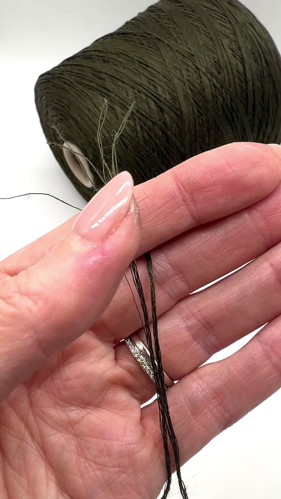 Elite iDOKNiT lace weight yarn, 100% Pure LINEN by STORAI Italy. High-quality plant fiber with a rustic texture and elegant sheen, 450-490m/100g. Authentic Italian-made summer yarn curated by iDOKNiT for breathable, durable garments that soften beautifully over time.