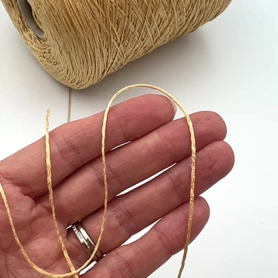 G&G Filati BAMBU-SILK luxury 60% bamboo 40% mulberry silk fingering weight summer yarn featuring an integrated, split-proof chainette cord structure with an elite boutique sheen for high-end knitwear.