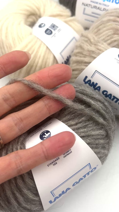 Lana Gatto Naturalpaca 46 percent Alpaca 32 percent Wool 22 percent Cotton Italian chunky chainette yarn from iDOKNiT