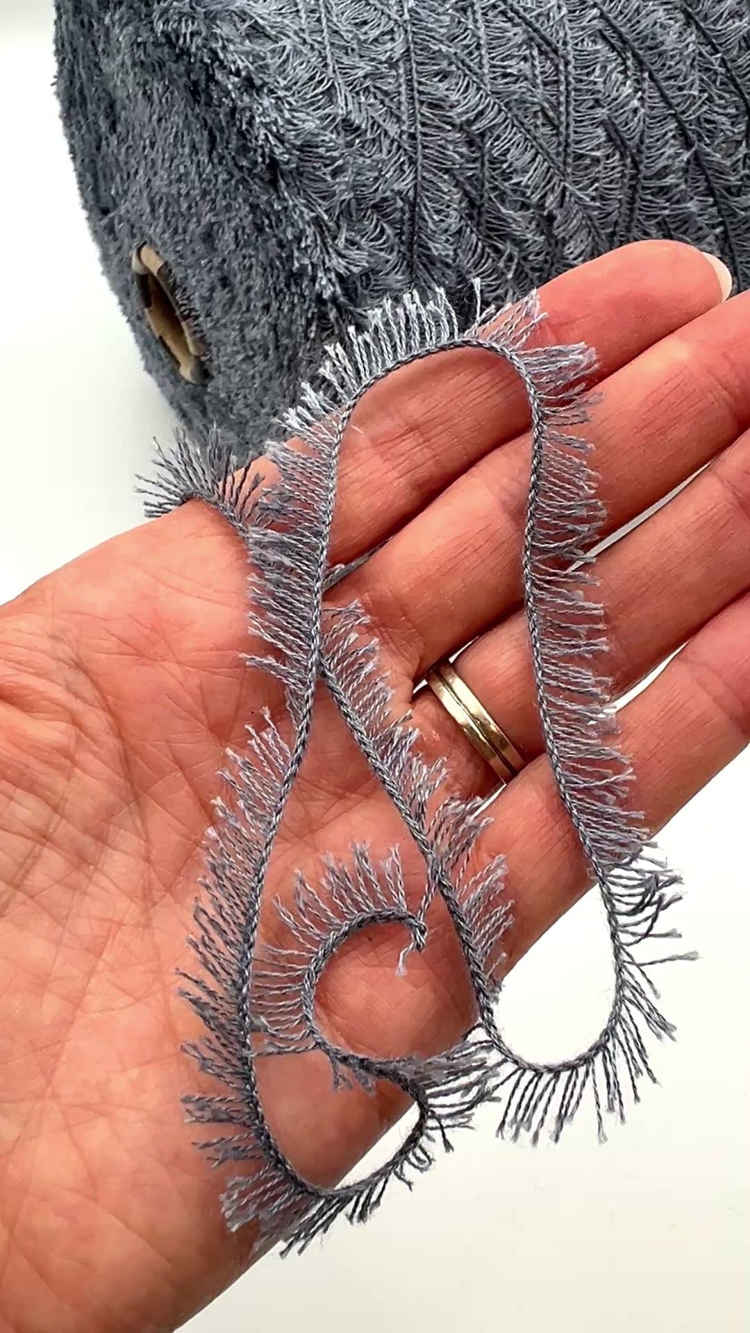 Profilo Teddy cashmere silk eyelash chunky weight yarn from iDOKNiT