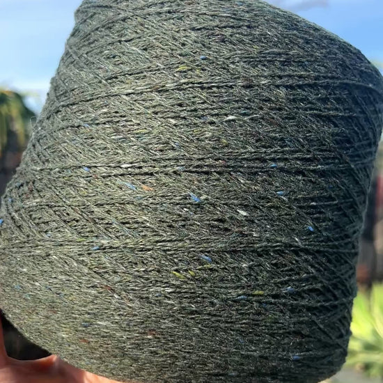 iDOKNiT Cariaggi MALFILE Tweed Italian lace yarn Nm 2/13000, merino cashmere blend with subtle tweed texture, shown in balls and cone format