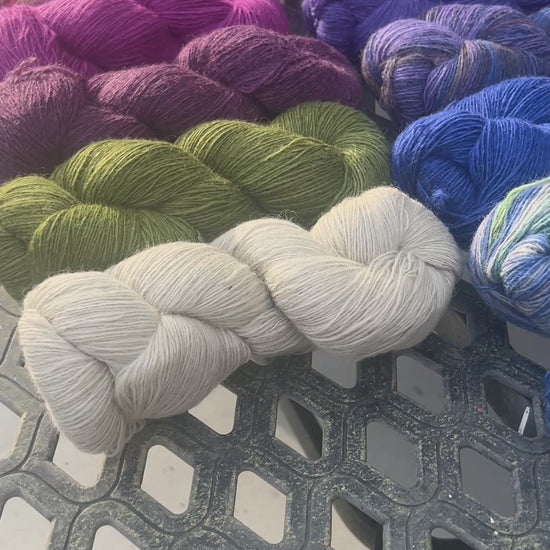 Paces Vilnas Fabrika Dundaga 7.1 100% Latvian Merino wool lace weight yarn, traditionally processed and lanolin-rich for authentic knitting at iDOKNiT.