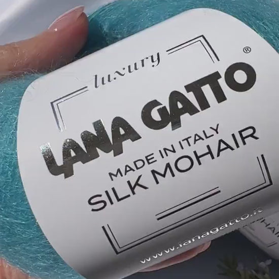 Close-up texture of Lana Gatto Silk Mohair showing soft halo