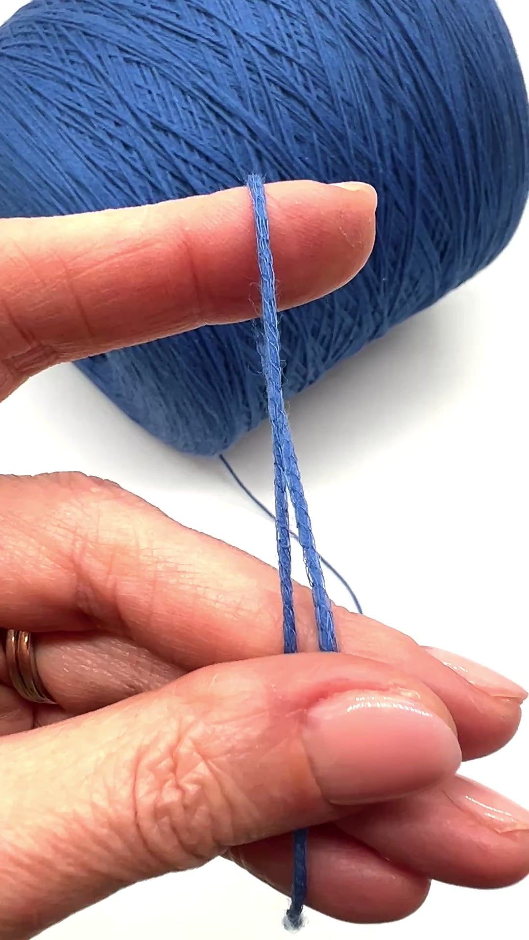 Filati Be.Mi.Va ORGANIC PARK cotton nylon Italian lace yarn with airy chain structure at iDOKNiT.