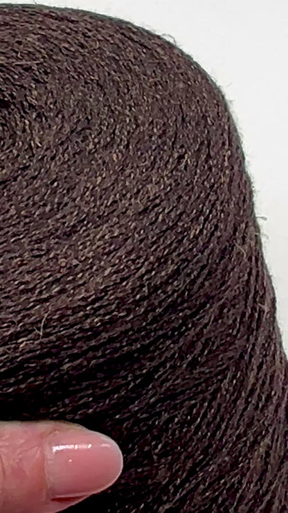 LANA LINO SETA merino silk linen yarn DK 240m Italy
Luxury Italian merino silk linen yarn cone close up
Extrafine merino silk linen DK yarn for sweaters and cardigans
Soft breathable Italian yarn with linen silk merino blend
LANA LINO SETA luxury DK yarn texture detail