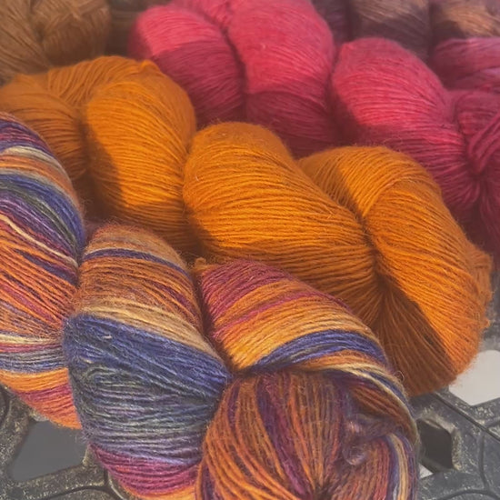 Paces Vilnas Fabrika Dundaga 7.1 100% Latvian Merino wool lace weight yarn, traditionally processed and lanolin-rich for authentic knitting at iDOKNiT.
