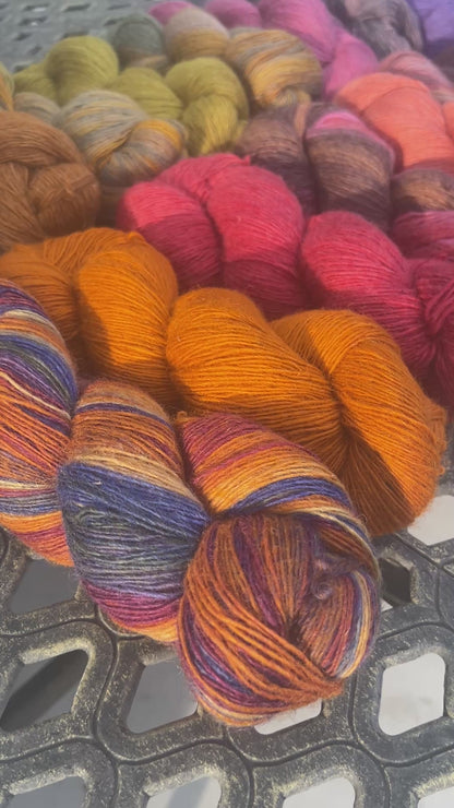 Paces Vilnas Fabrika Dundaga 7.1 100% Latvian Merino wool lace weight yarn, traditionally processed and lanolin-rich for authentic knitting at iDOKNiT.
