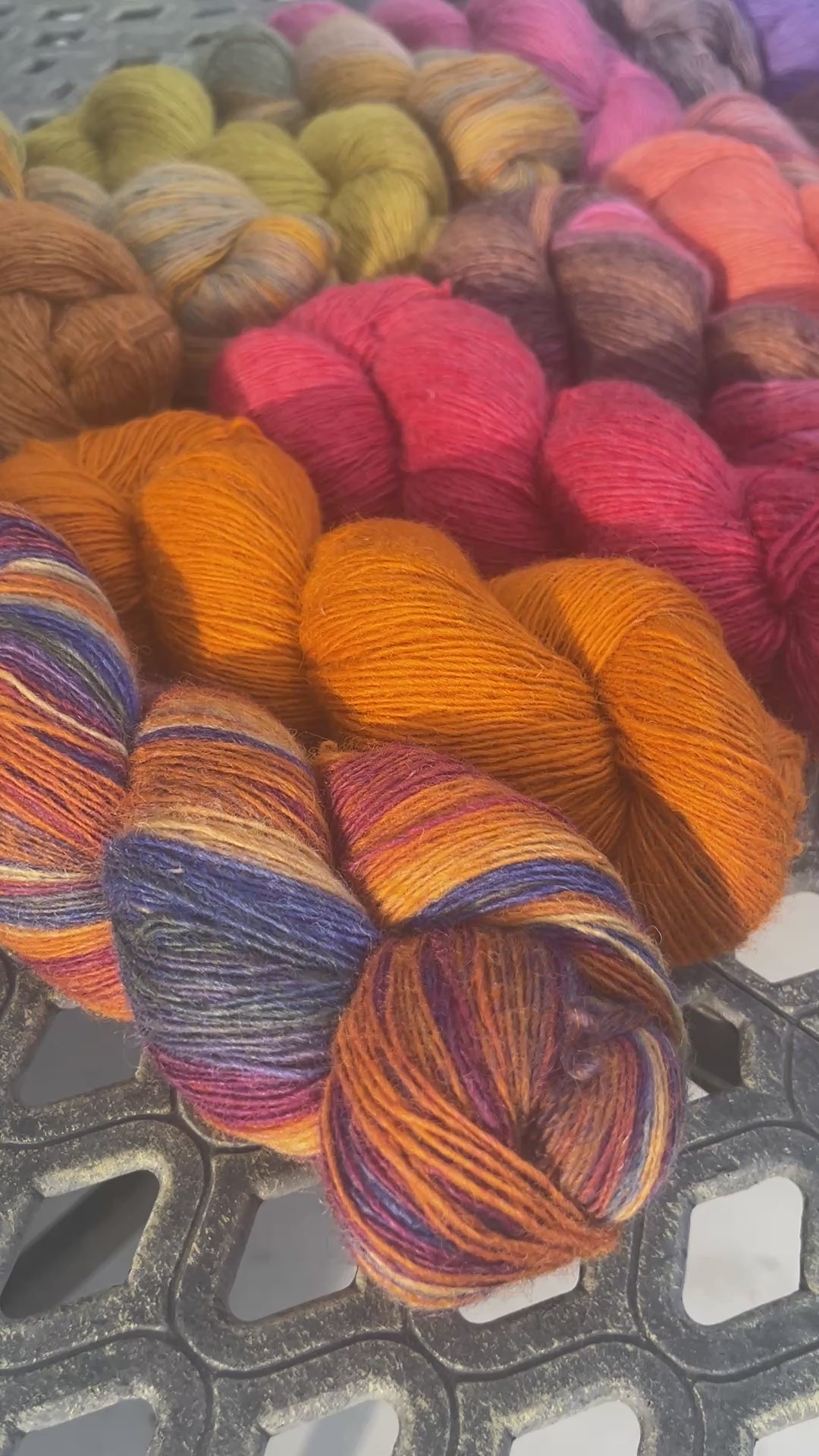 Paces Vilnas Fabrika Dundaga 7.1 100% Latvian Merino wool lace weight yarn, traditionally processed and lanolin-rich for authentic knitting at iDOKNiT.