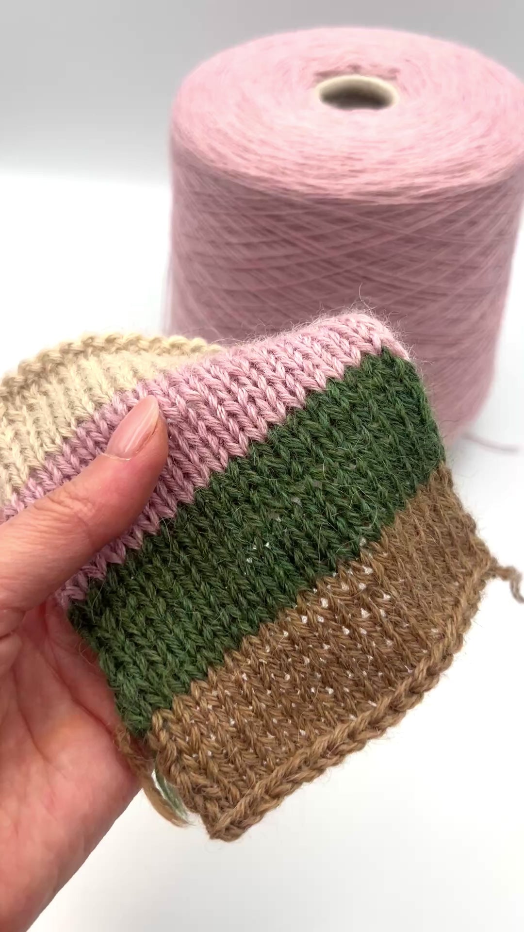 Profilo Sofia 80 percent Baby Alpaca and 20 percent Merino Wool Italian lace yarn from iDOKNiT