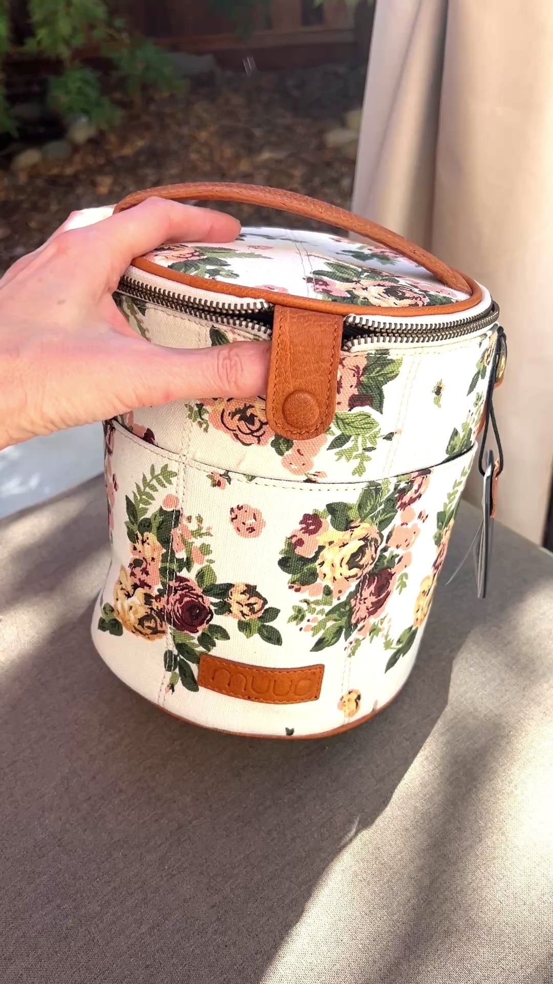 muud Saturn canvas project bag with genuine leather trim and yarn feed holes from iDOKNiT