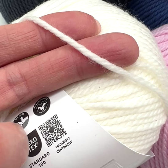 Lana Gatto MAXI VIP yarn balls in soft neutral shades – premium Italian merino cashmere blend. IDOKNIT Shop.