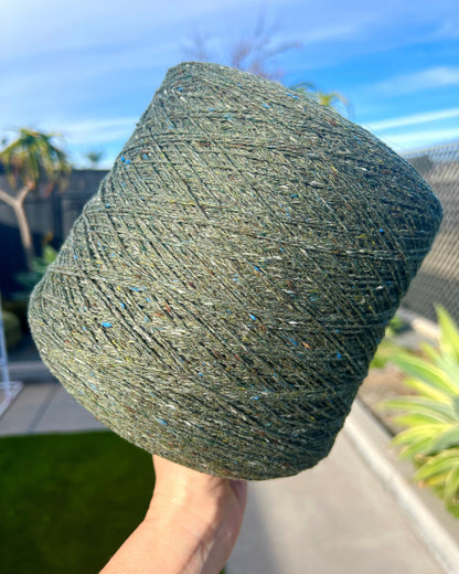 iDOKNiT Cariaggi MALFILE Tweed Italian lace yarn Nm 2/13000, merino cashmere blend with subtle tweed texture, shown in balls and cone format